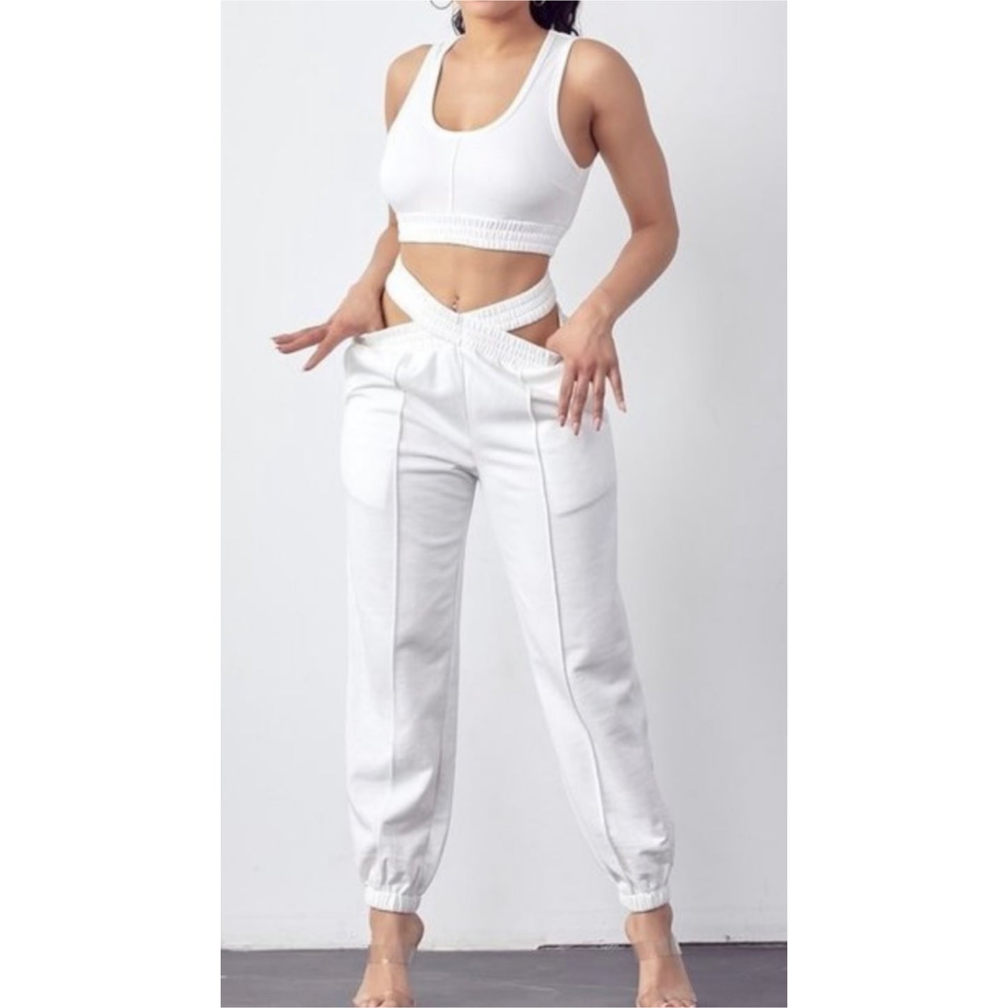 “All White Party” Set 50% OFF